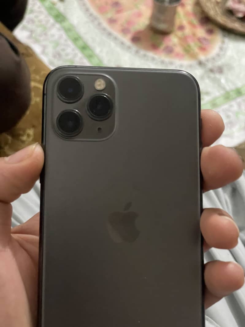 Apple iPhone 11 Pro 0