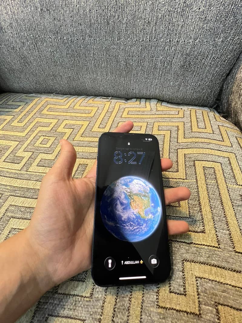 Apple iPhone 13 0