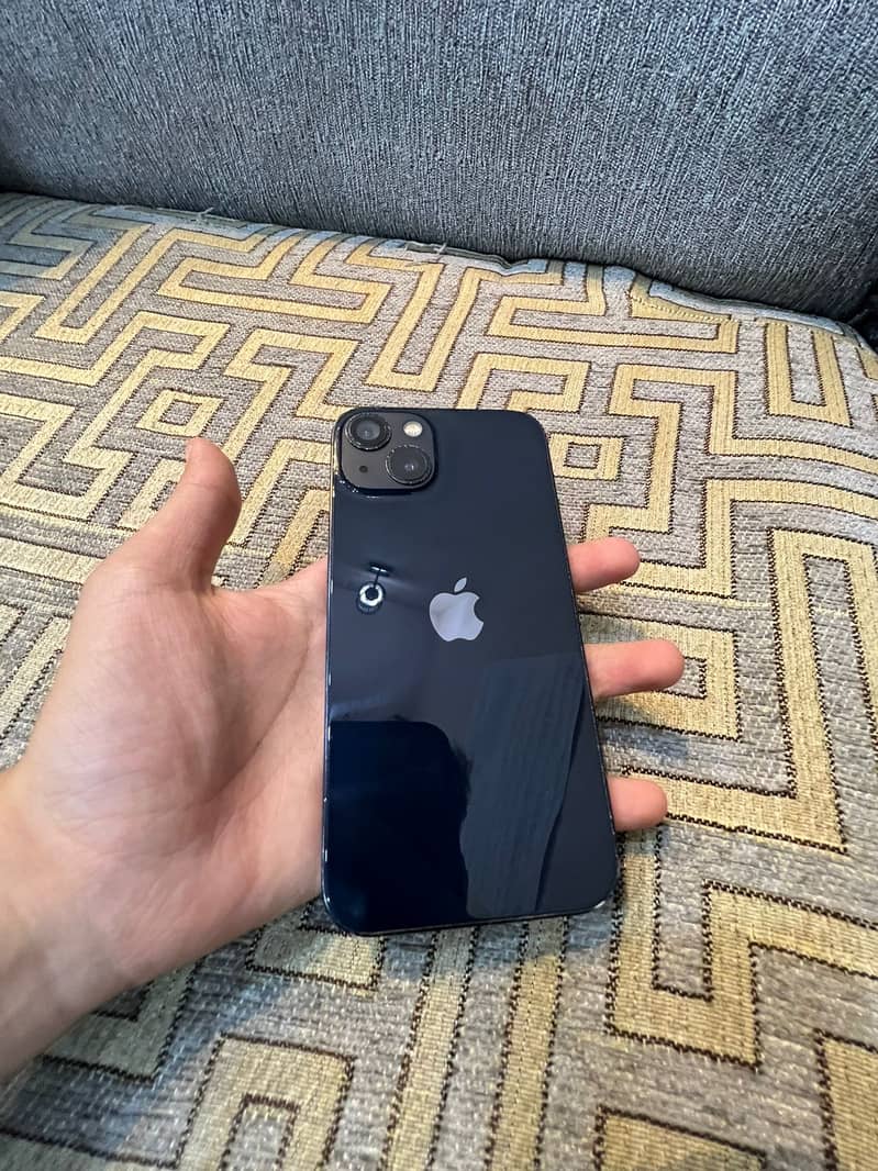 Apple iPhone 13 1