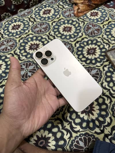Apple iPhone 16 Pro Max