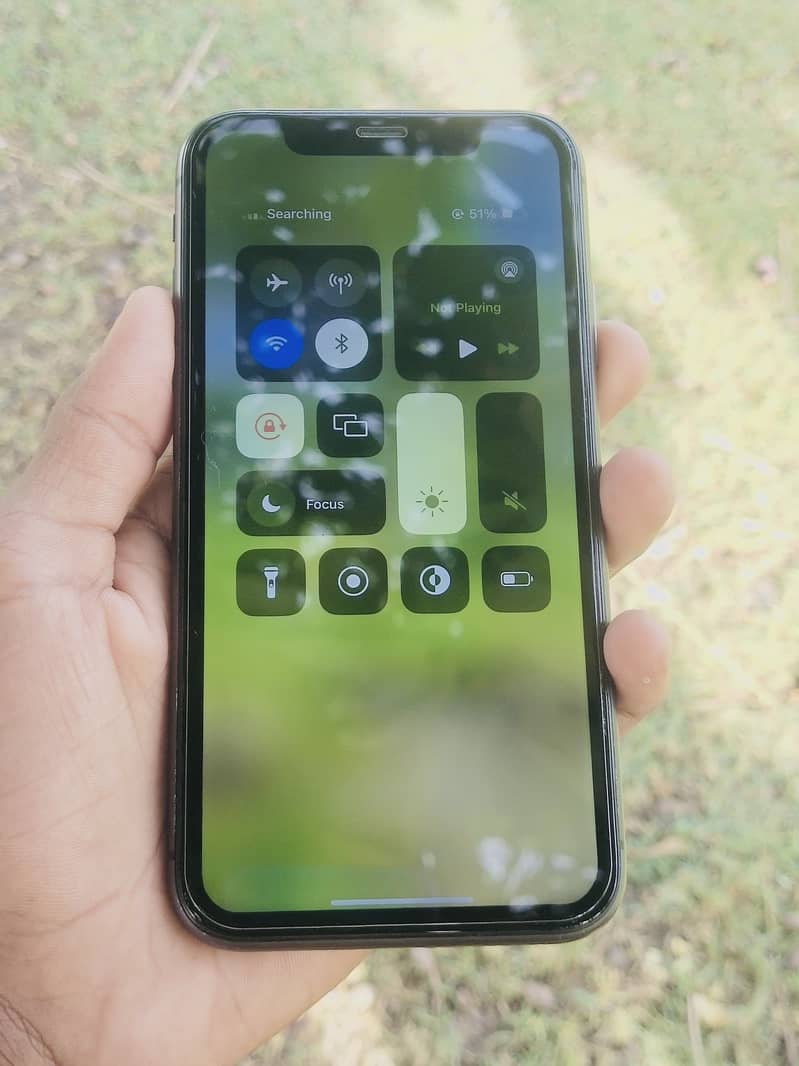 iPhone 11 3