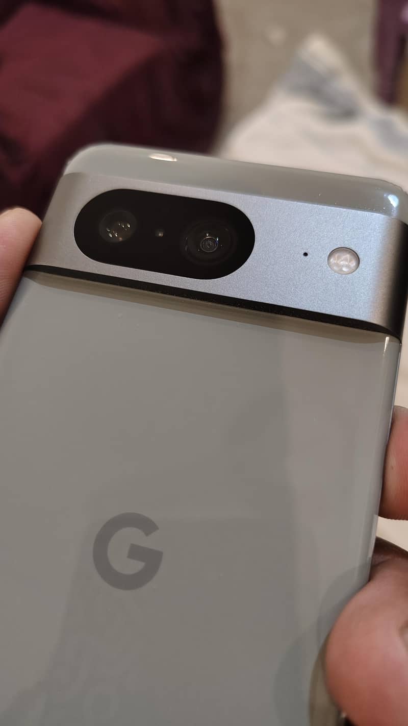 Google Pixel 8 2