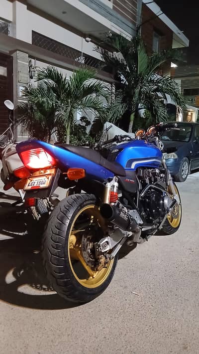 honda cb super four 400cc (vtec)