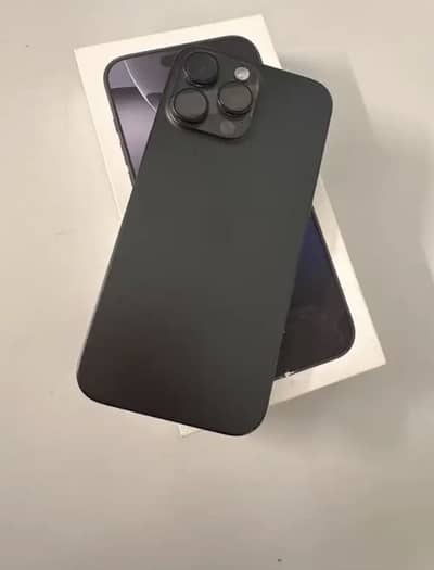 Apple iPhone 16 Pro Max