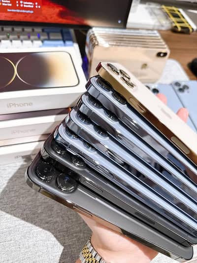 i Phone 8plus, 11,12,13,14,15 pro max on instalment Whatsap 3260768968