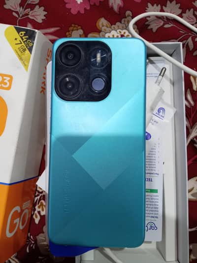 tecno spark  Ram 4 64