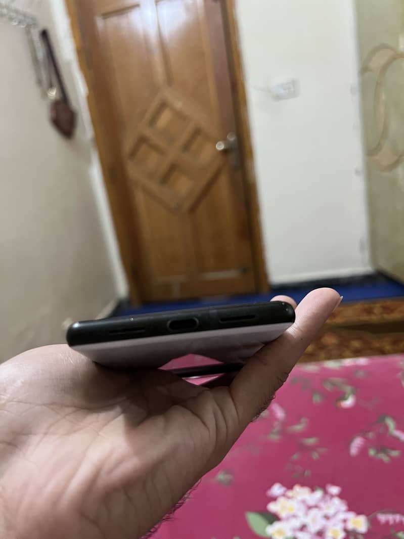 Google Pixel 6 5