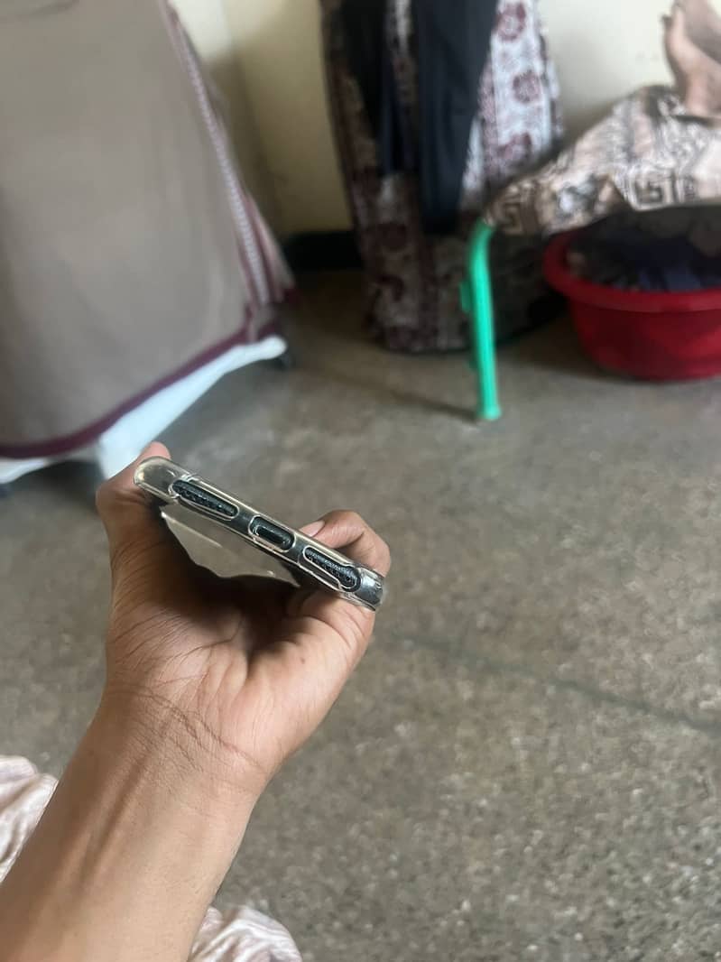 Apple iPhone 7 Plus 0