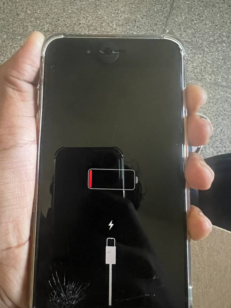 Apple iPhone 7 Plus 4