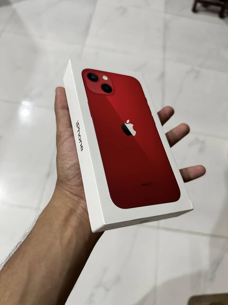 Apple iPhone 13 0
