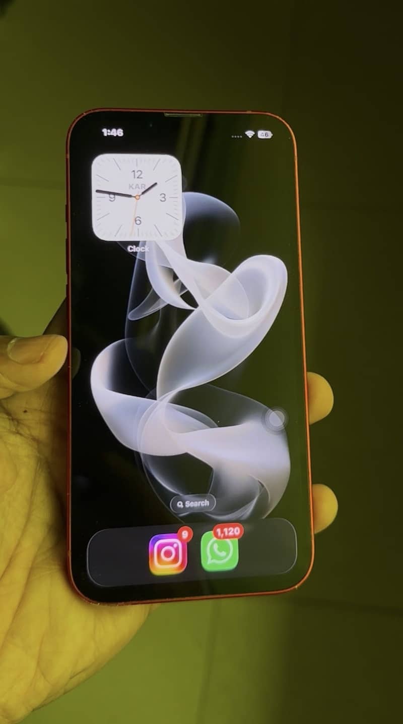 Apple iPhone 13 9