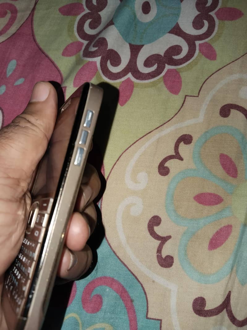 Nokia E72 0