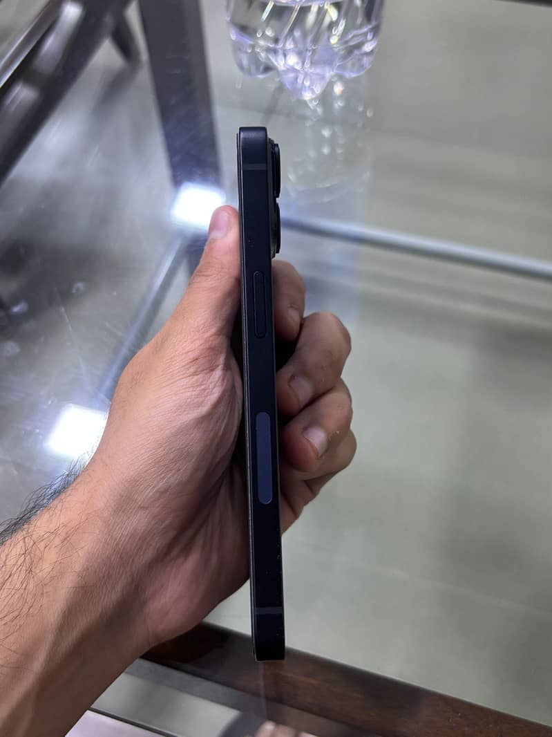 Apple iPhone 14 6