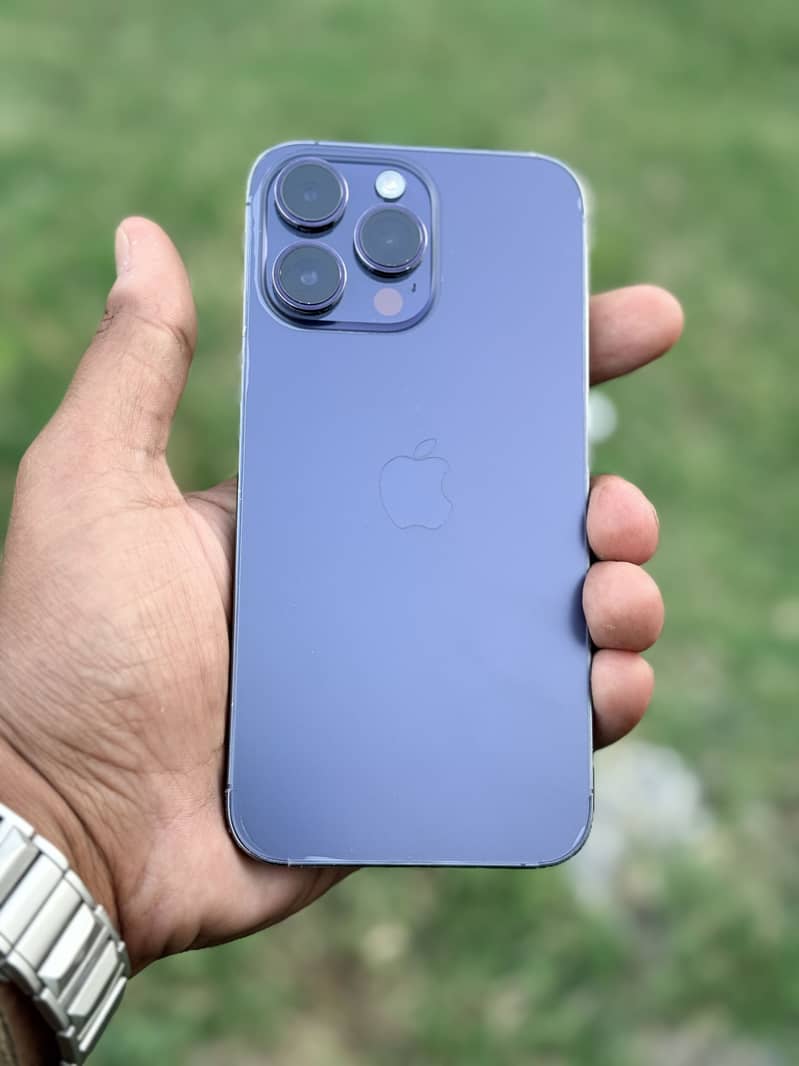 iPhone 14 Pro Max 1