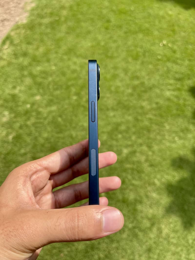Apple iPhone 13 FU 3