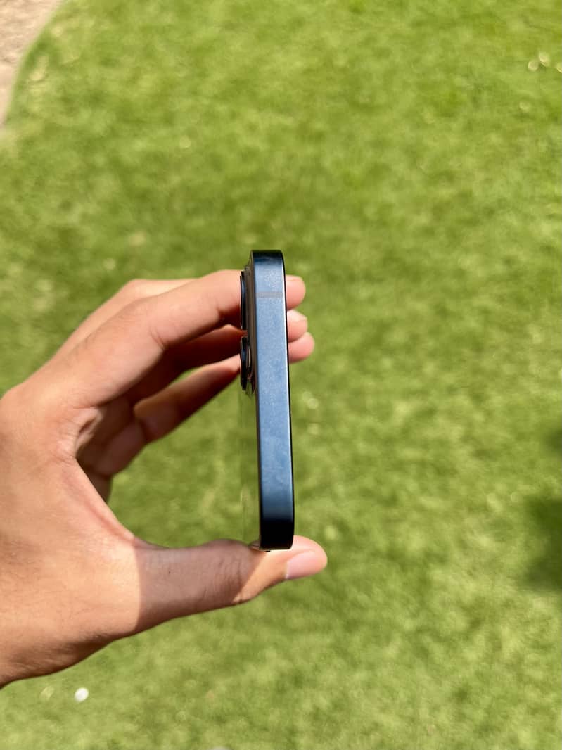 Apple iPhone 13 FU 5