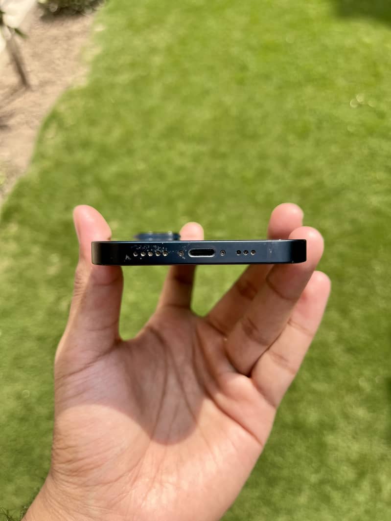 Apple iPhone 13 FU 6