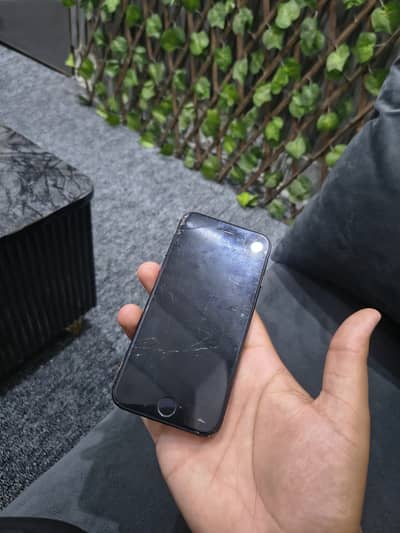 Apple iPhone SE 128 JV