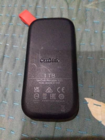 SanDisk E30 1TB USB-C portable SSD