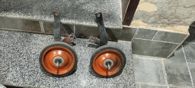 Scooty supporter wheels for sale