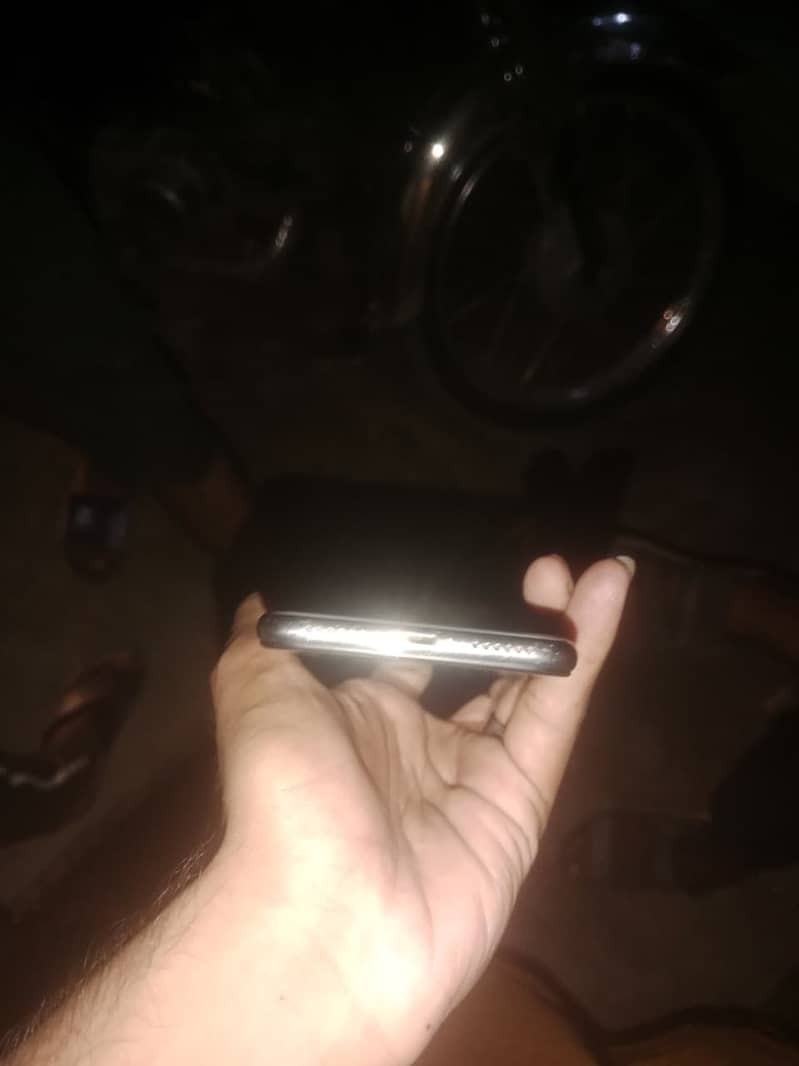 Apple iPhone X 2