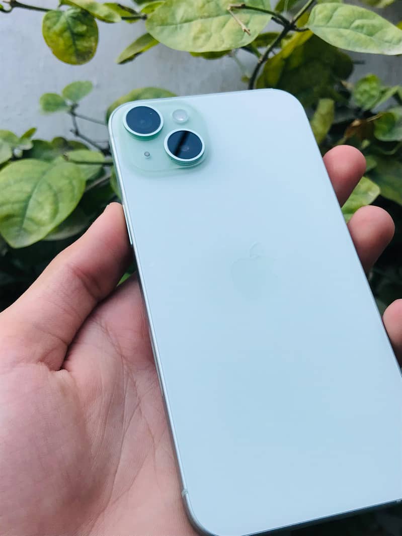 Apple iPhone 15 plus 1