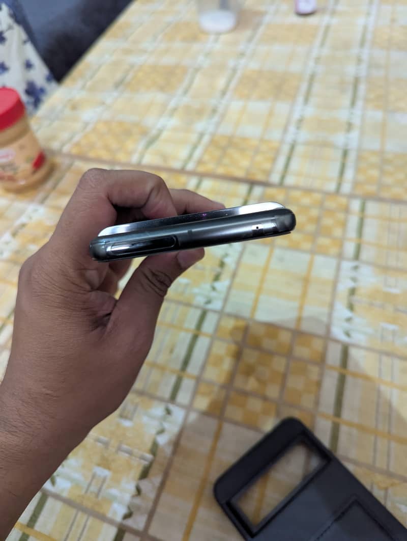 Google Pixel 8 Pro 4