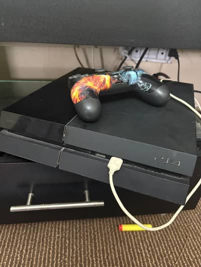 PS4 in running condition with 11 games