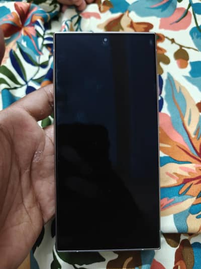 Samsung Mobile S24 Ultra dot in panel