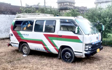 Toyota hiace 88 model 2014 ka kotta petrol engine perfect