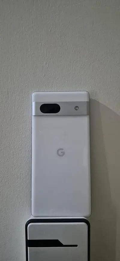 Google Pixel 7a 4