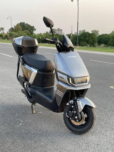 revoo A12