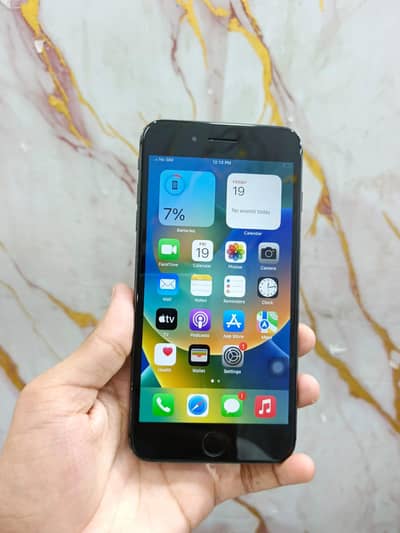 Apple iPhone 8 Plus 64gb pta apporved