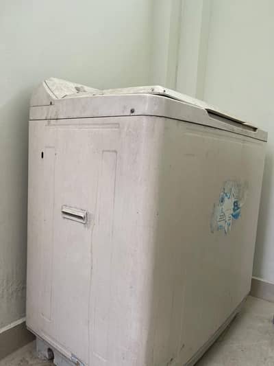 Washing machine and dryer