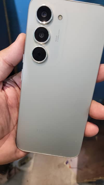 Tecno spark 40 pro