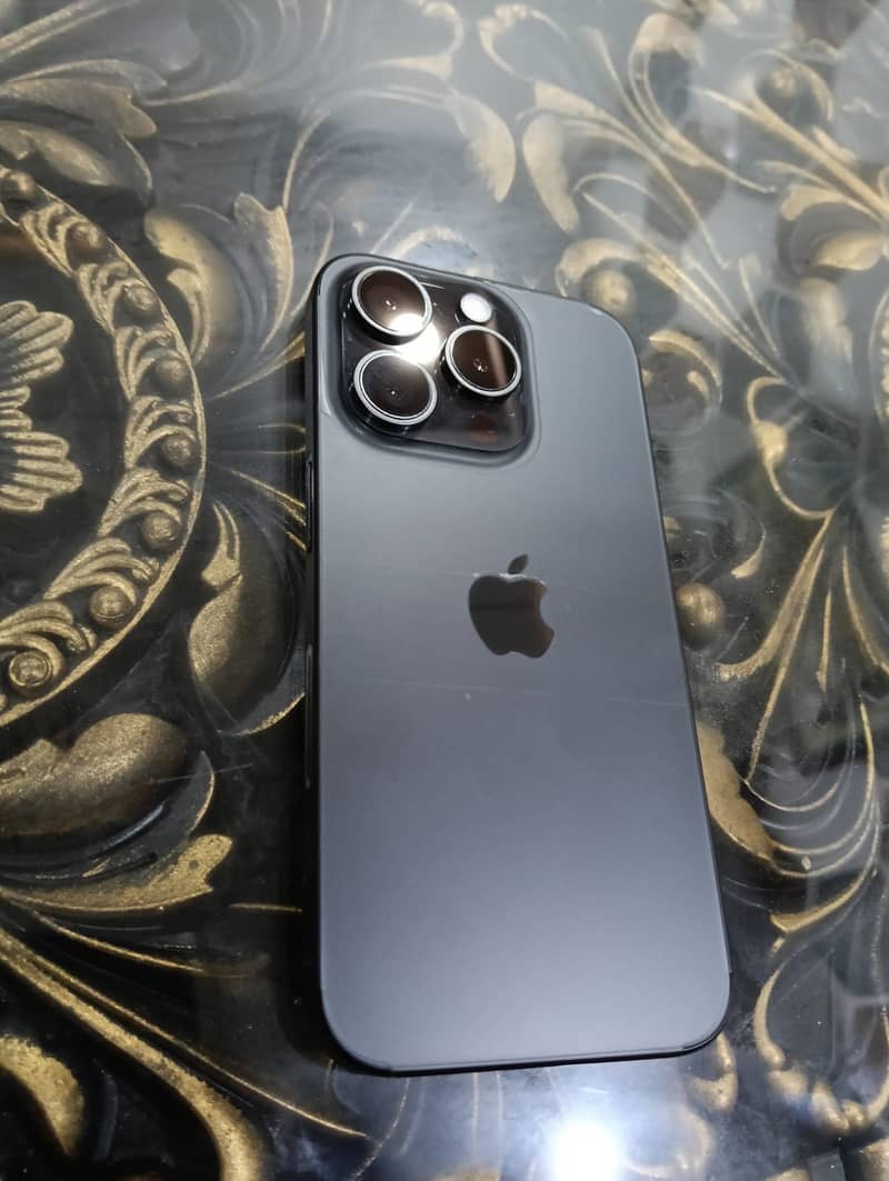 Apple iPhone 15 Pro 1