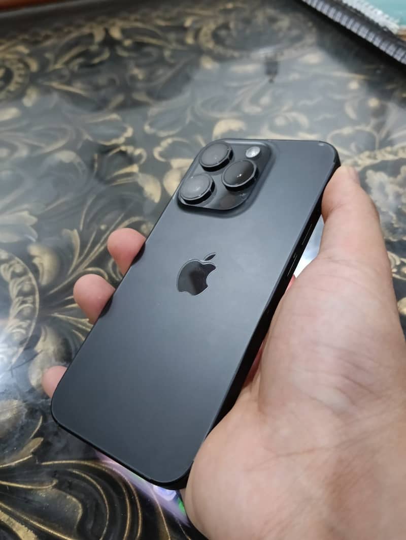 Apple iPhone 15 Pro 7
