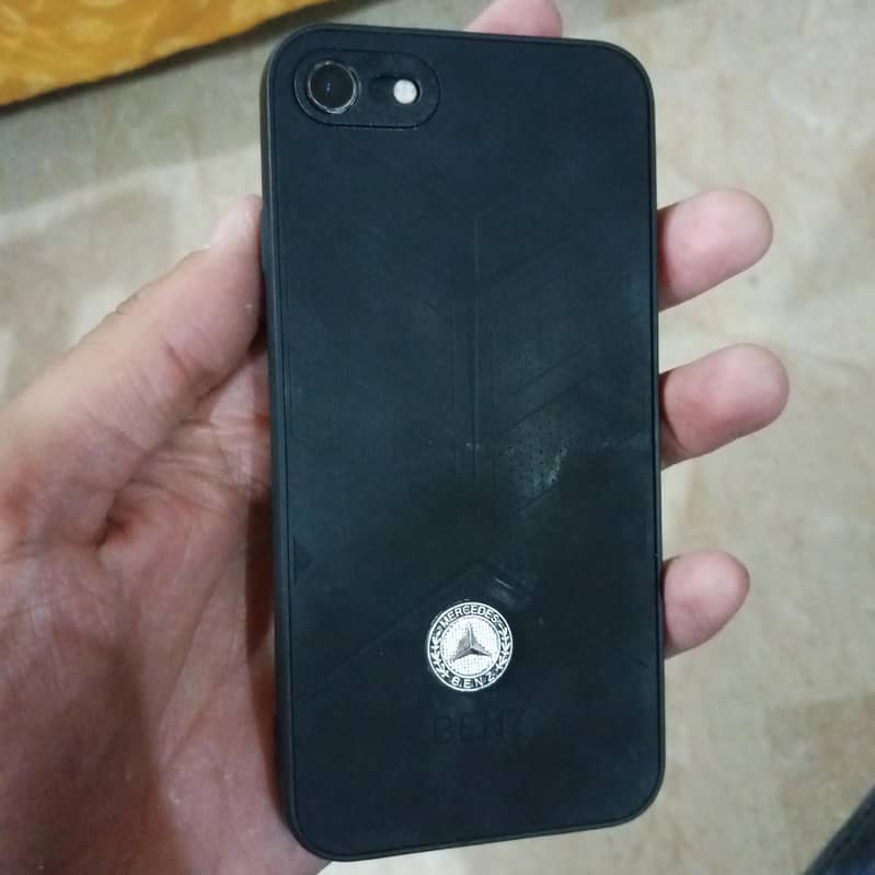 Apple iPhone 7 4