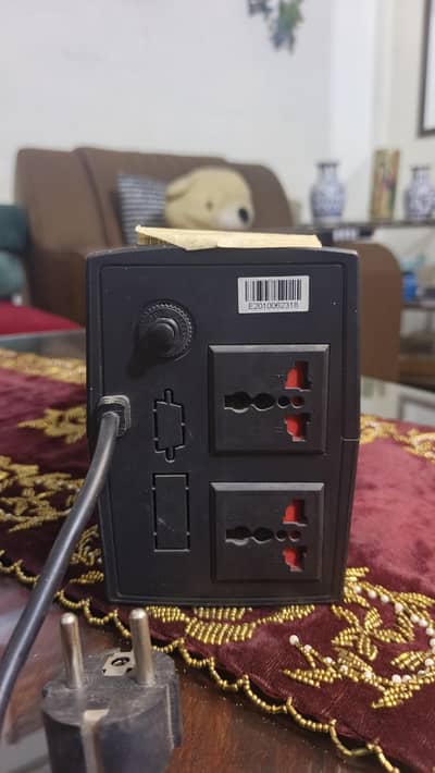 imported Ups with bettry
