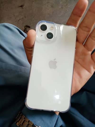 Apple iPhone 13