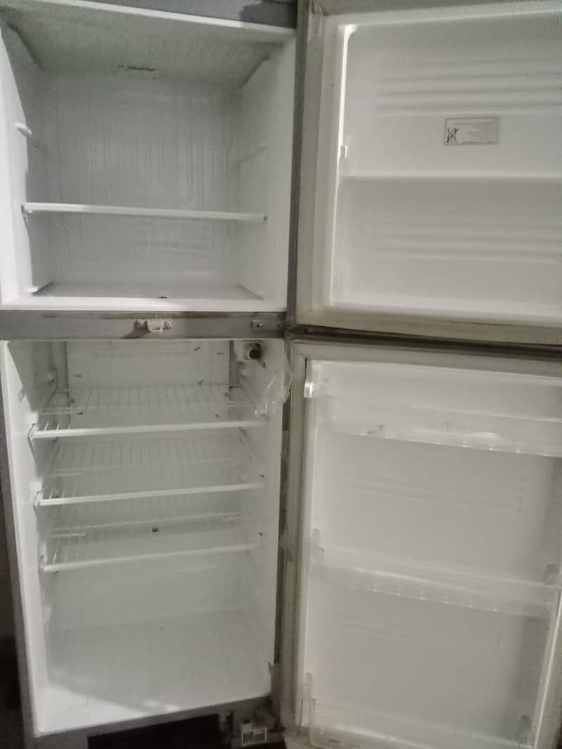fridge 0