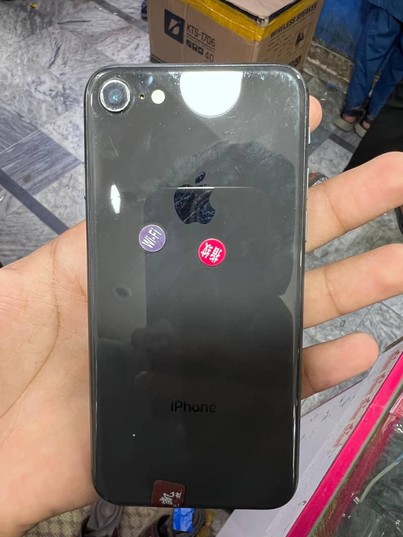 Apple iPhone 8 0
