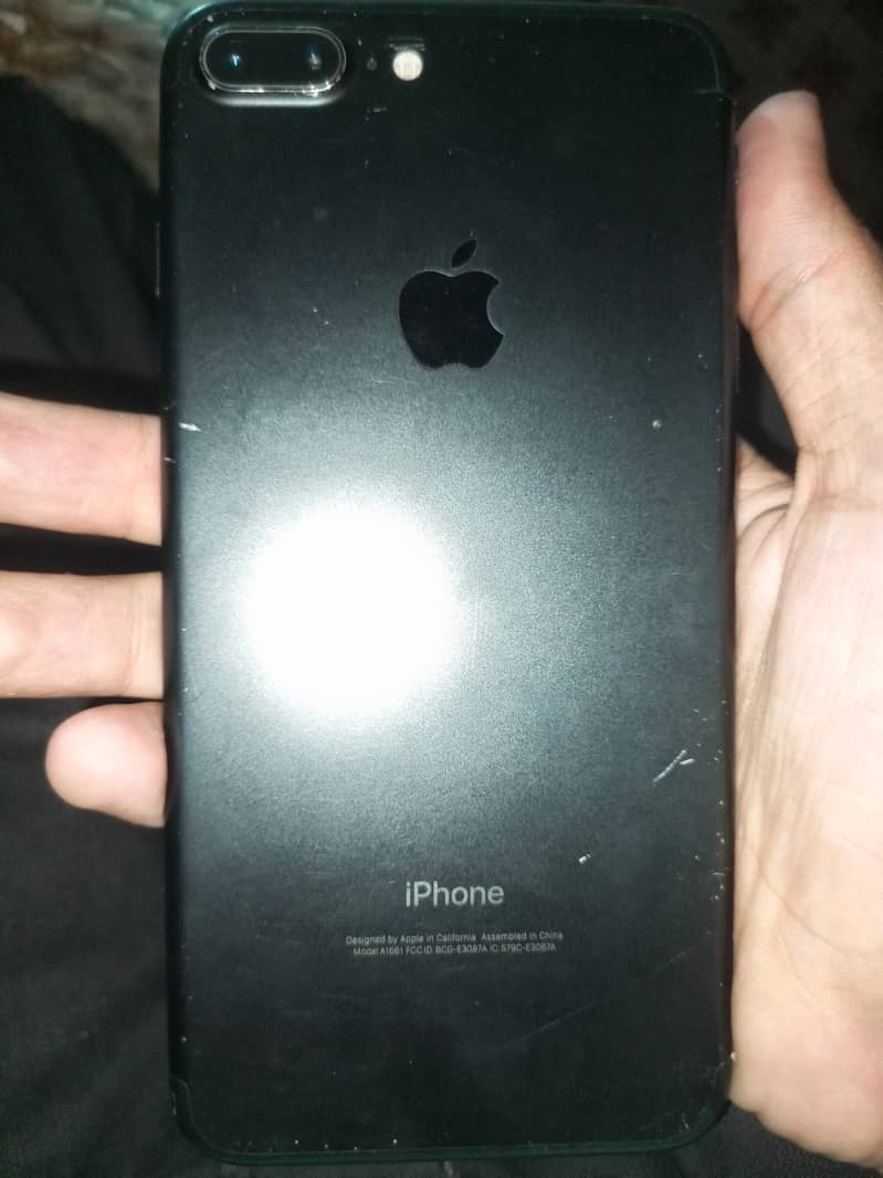 Apple iPhone 7 Plus 0