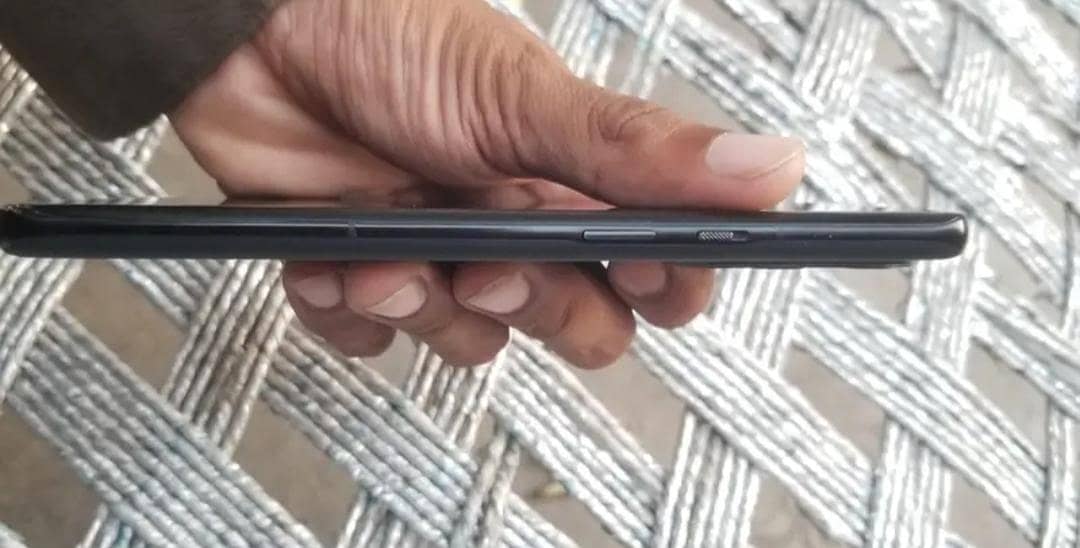 One Plus 9 Pro 4