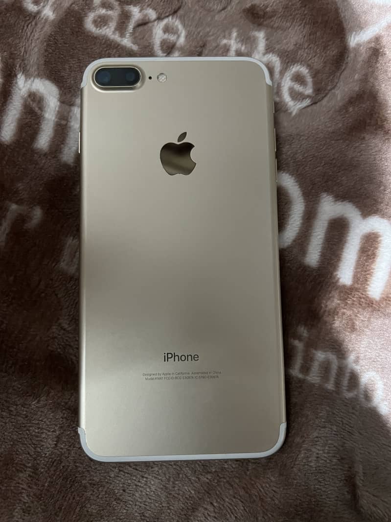 Apple iPhone 7 Plus 1