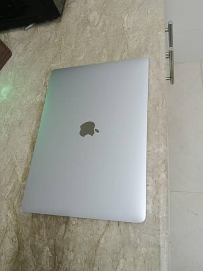 MacBook pro 2020_13.3"inch | i7 | 32GB | 512 SSD | Brand New condition