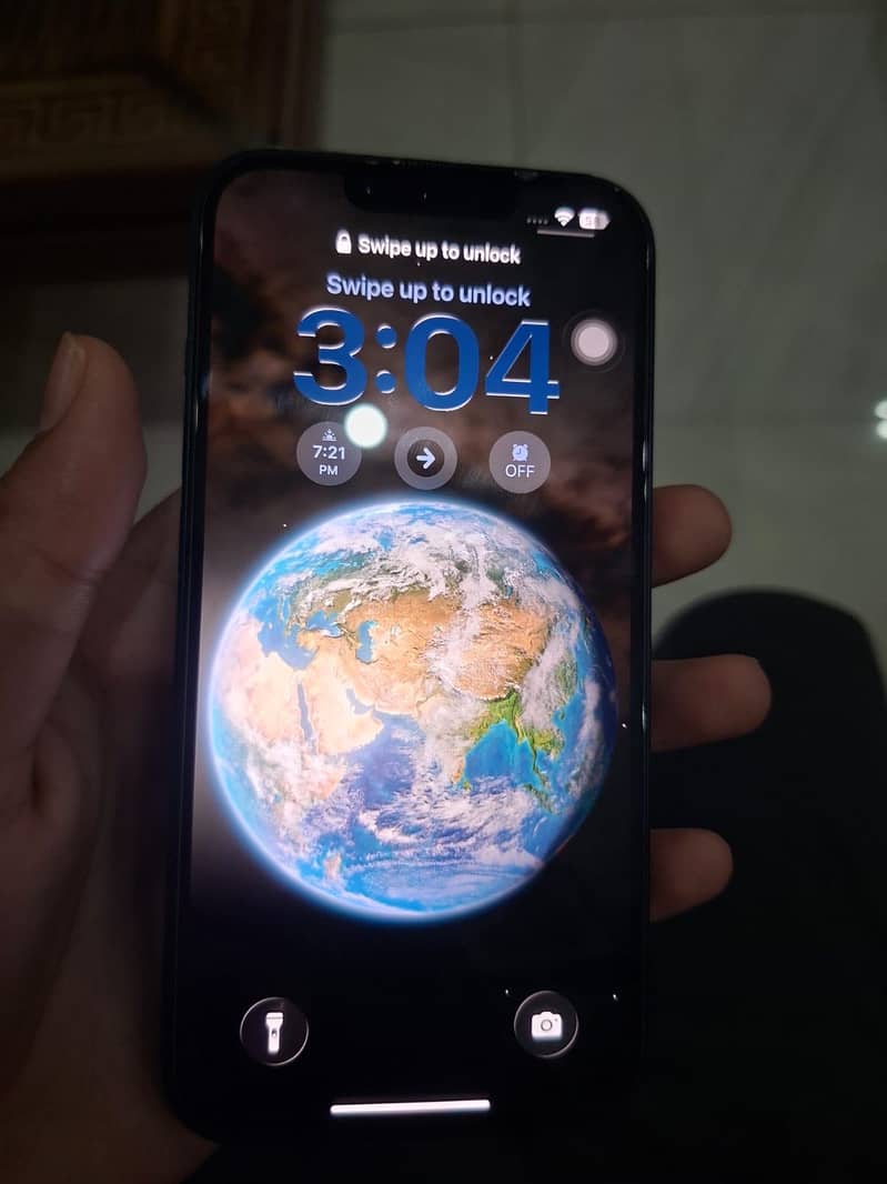 Apple iPhone 13 1