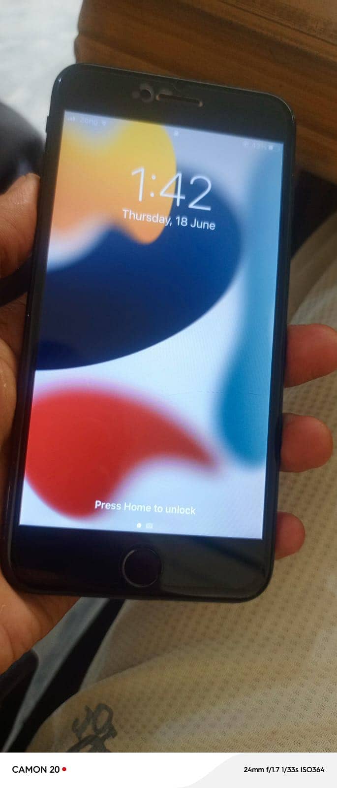Apple iPhone 7 Plus 0