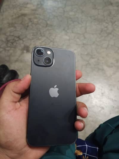Apple iPhone 13