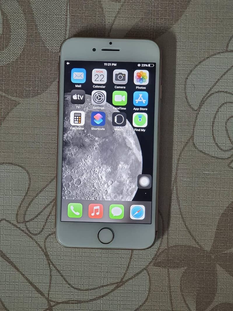 Apple iPhone 8 4